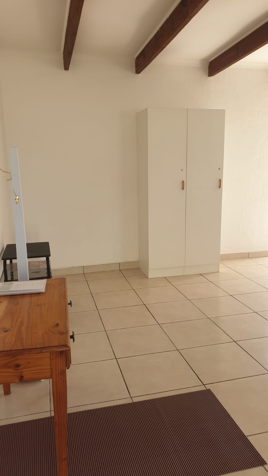 To Let 1 Bedroom Property for Rent in Beacon Bay Eastern Cape